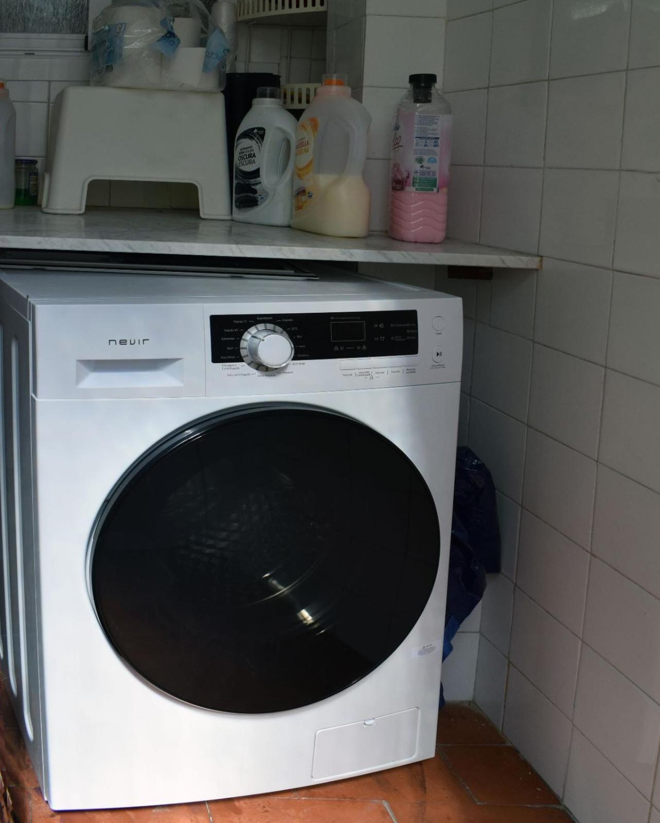 Apartamentos Atlas Terrassa IV エクステリア 写真