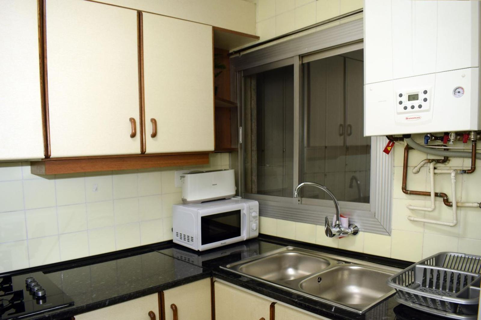 Apartamentos Atlas Terrassa IV エクステリア 写真