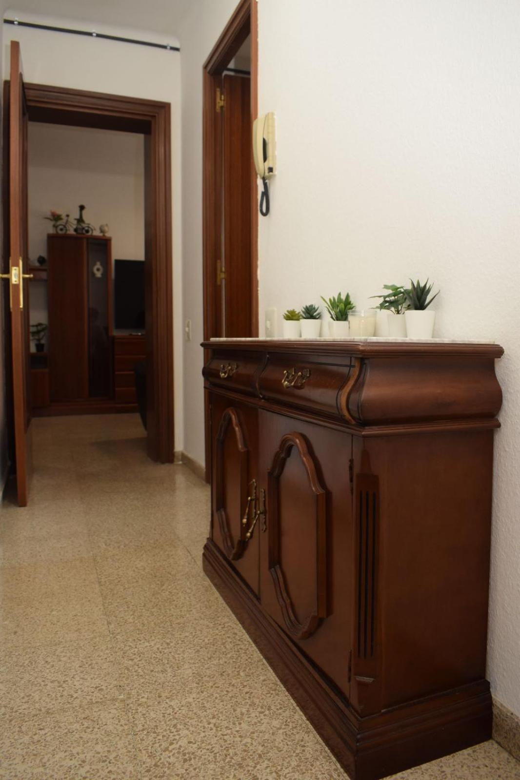 Apartamentos Atlas Terrassa IV エクステリア 写真