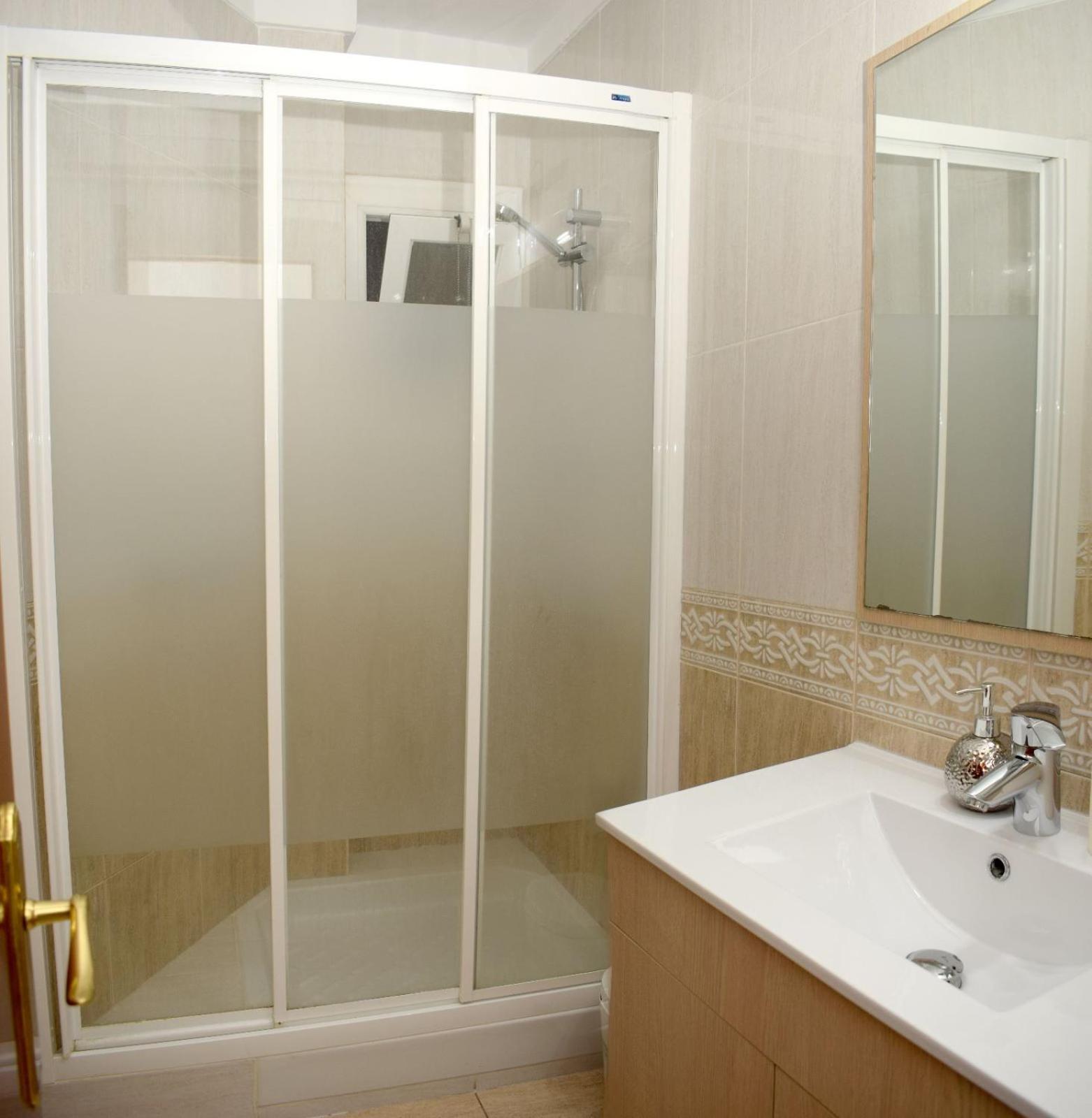 Apartamentos Atlas Terrassa IV エクステリア 写真