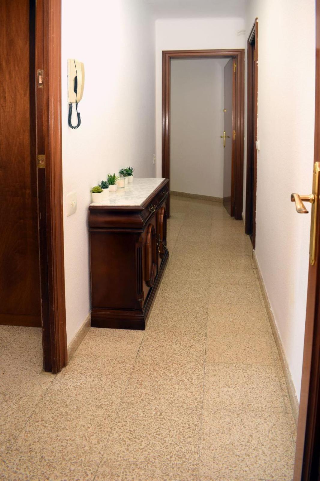 Apartamentos Atlas Terrassa IV エクステリア 写真